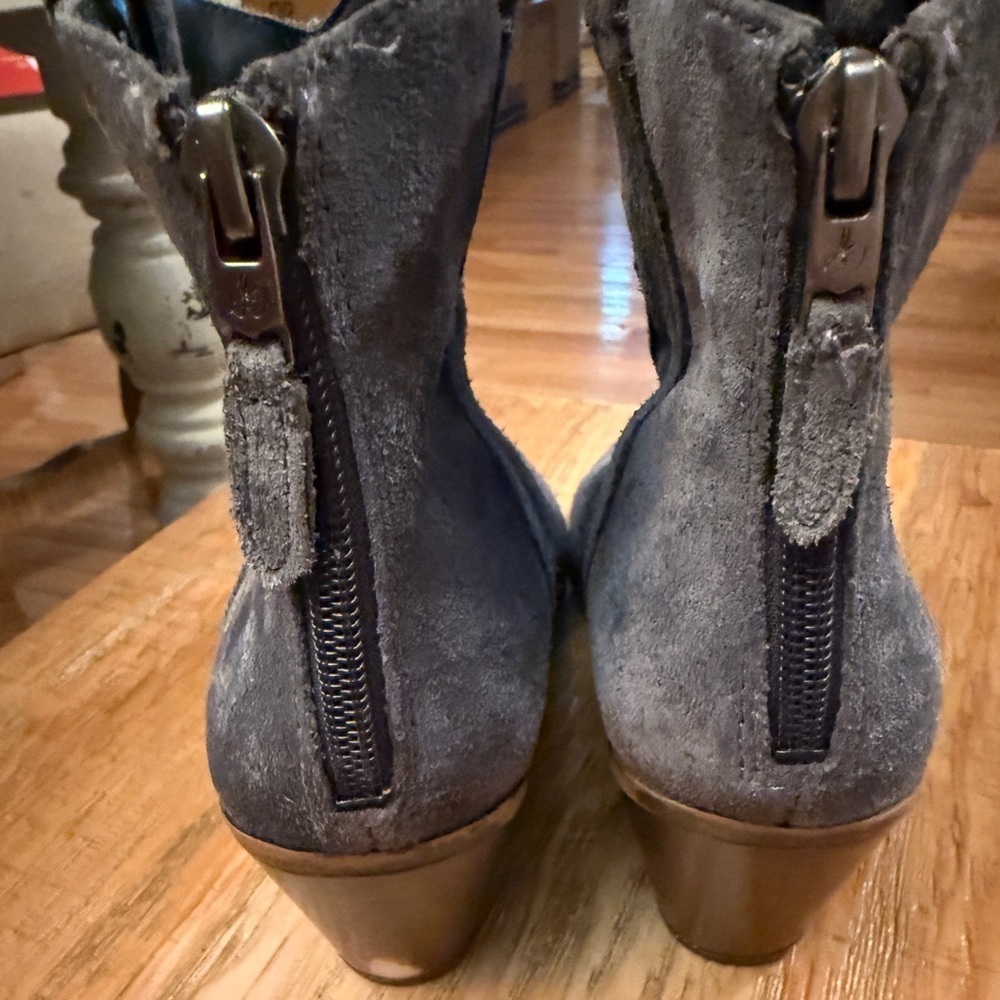 Sam Edelman Blue Gray Ankle Booties with Suede Finish Love this Well Worn look💙 - Picture 3 of 8